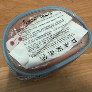 Sticky Bra with hook front clasp